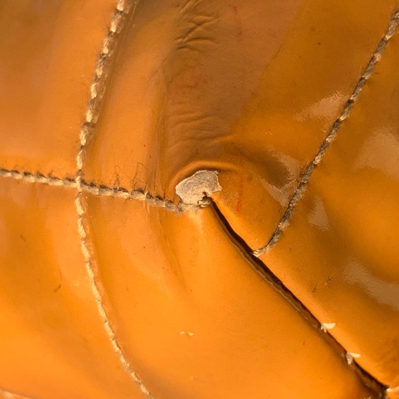 Chanel Chocolate Bar Tote Patent - Picture 9 of 14